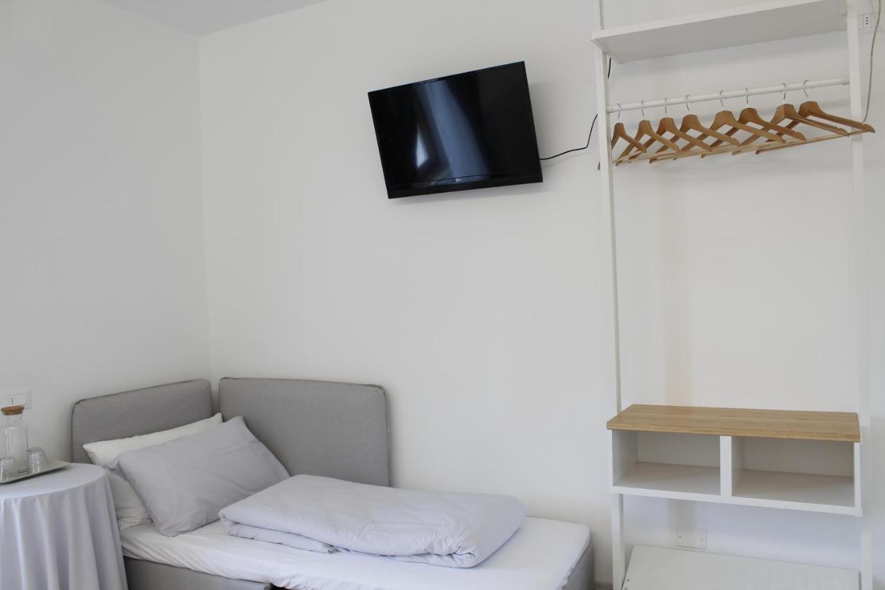 B&B Casa Gori Madice Екстериор снимка